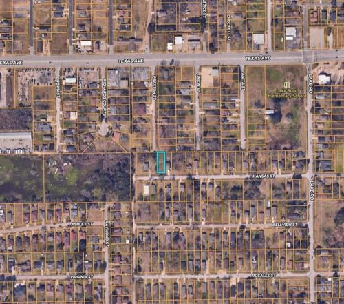 225 Preston St, La Marque, TX, 77568-3757 | Card Image