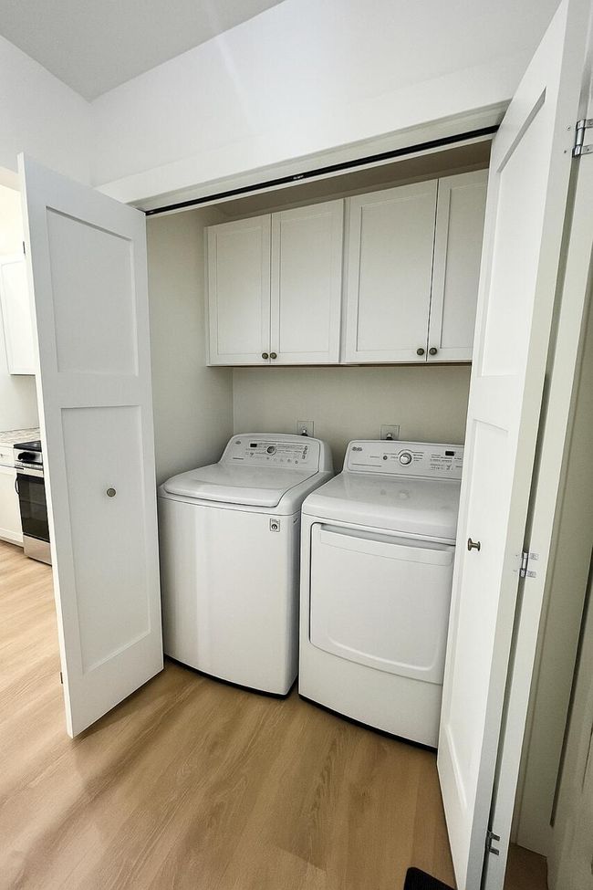 Main floor laundry | Image 17