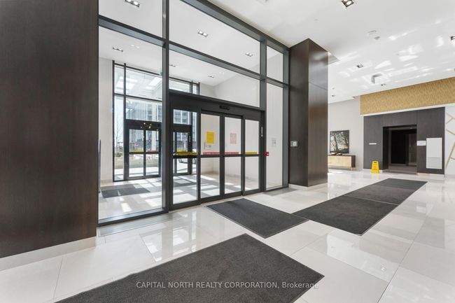 1011 - 9000 Jane St, Condo with 2 bedrooms, 2 bathrooms and 1 parking in Concord ON | Image 4