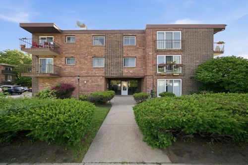 2c-10230 Washington Ave, Oak Lawn, IL, 60453-4671 | Card Image