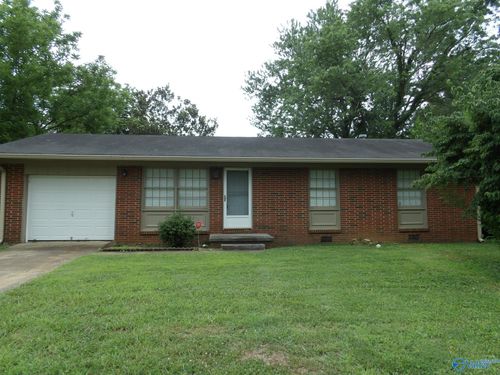 3021 Deerfield Rd Nw, Huntsville, AL, 35810-1413 | Card Image