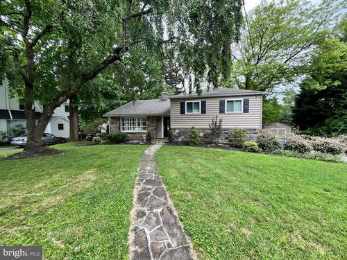 328 W Conestoga Rd, DEVON, PA, 19333-1406 | Card Image
