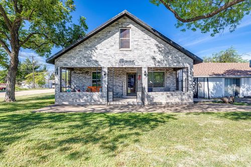 1212 Glasscock Ave, Sonora, TX, 76950-7834 | Card Image