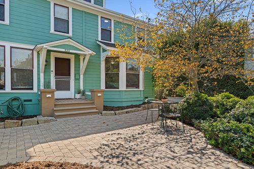 223 W Arrellaga Street, Santa Barbara, CA, 93101 | Card Image