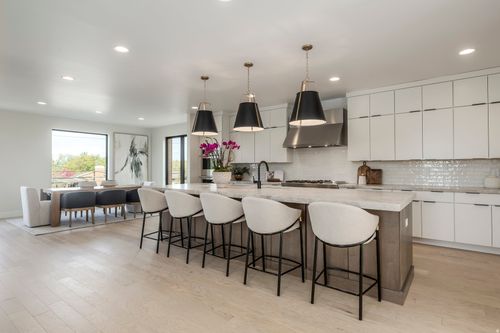 4442 S Holladay Park Ln, Holladay, UT, 84124-3654 | Card Image