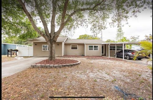 6718 Kingswood Dr N, ST PETERSBURG, FL, 33702-7436 | Card Image