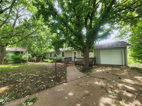 1900 Violet Cir, Manhattan, KS, 66502-4960 | Card Image