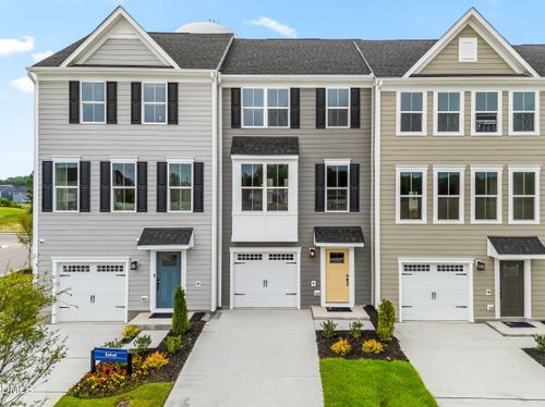 1226 Helms St, Durham, NC, 27713-2052 | Card Image