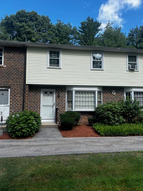 49 Oakridge Drive, Londonderry, NH, 03053 | Card Image