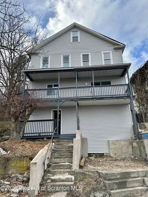 563 Lee St, Plymouth, PA, 18651-1605 | Card Image