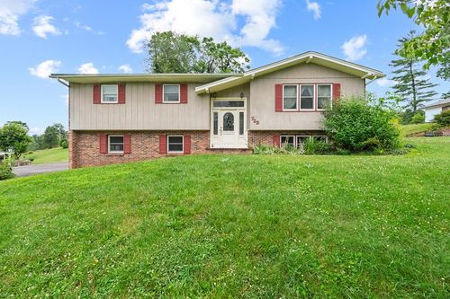 723 Meadow Dr, Marion, VA, 24354-1656 | Card Image