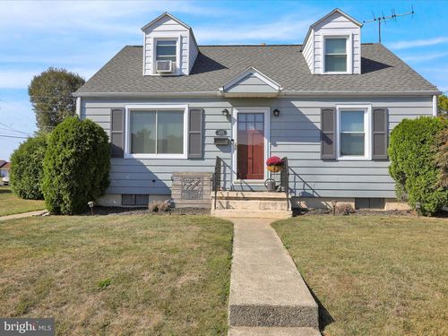 235 W Race St, FLEETWOOD, PA, 19522-1205 | Card Image