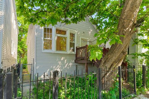 2922 E 78th Pl, CHICAGO, IL, 60649-4804 | Card Image
