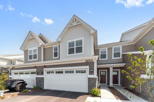 16515 W Golden Valley Ln, Lockport, IL, 60441-7645 | Card Image
