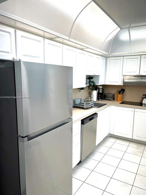 apt-1108-19370 Collins Ave, Sunny Isles Beach, FL, 33160-2270 | Card Image
