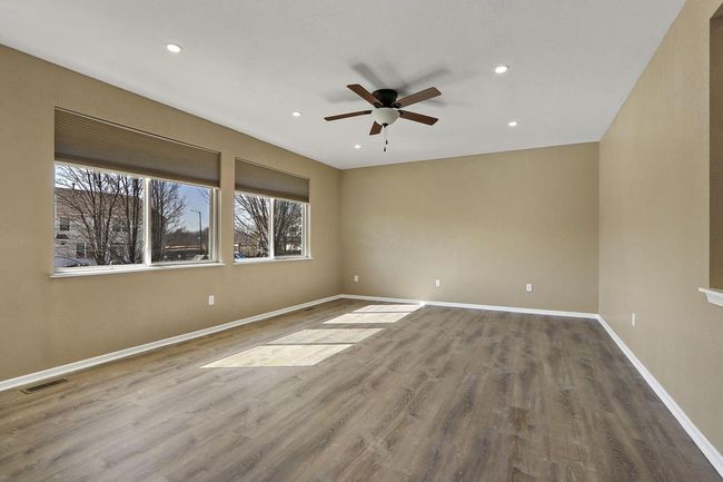 11007 65 Th St, House other with 5 bedrooms, 3 bathrooms and null parking in Kenosha WI | Image 11