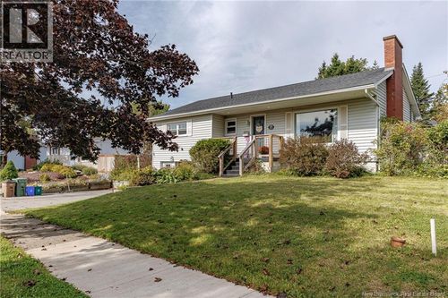 127 Greendale Cres, Saint John, NB, E2M4L5 | Card Image