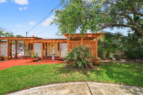 13706 Britton Dr, HUDSON, FL, 34667-4501 | Card Image