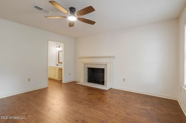 121 Kenbridge Ln-19 | Image 18