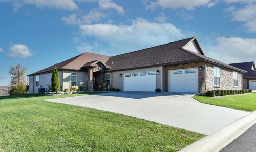 92 Mountain View Ct, Branson West, MO, 65737-9830 | Card Image