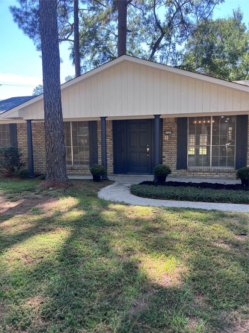 3327 Warwick Dr, Shreveport, LA, 71118-4323 | Card Image