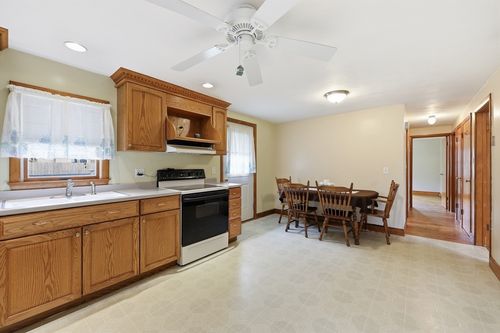 3 Letendre Ave, Ludlow, MA, 01056-1834 | Card Image