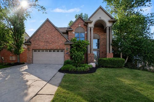 2877 Leslie Park Cir, Ann Arbor, MI, 48105-9254 | Card Image