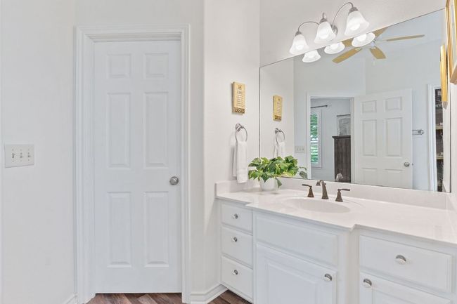 30112 Twin Creek Dr, House other with 3 bedrooms, 2 bathrooms and 6 parking in Georgetown TX | Image 15