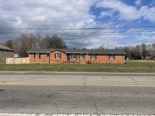 102 Gwen Ave, Gallatin, TN, 37066-2624 | Card Image