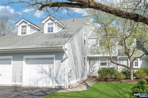 18 Cable Ct, Montville, NJ, 07045-9460 | Card Image