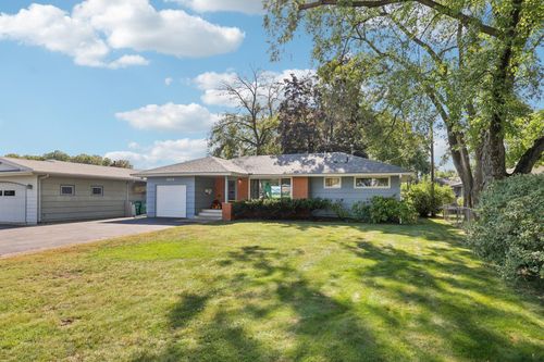 9109 W 22nd St, Saint Louis Park, MN, 55426-2301 | Card Image