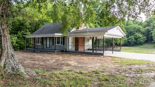 1002 Ramseur Rd, Bessemer City, NC, 28016-9674 | Card Image