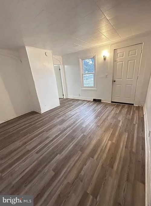 a-99 N Laurel St, Bridgeton, NJ, 08302-1911 | Card Image