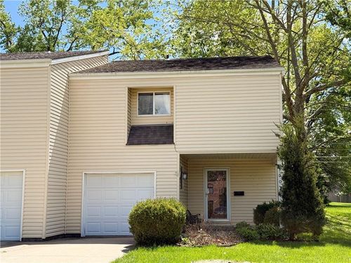 1507 E 97th St, Kansas City, MO, 64131-3490 | Card Image