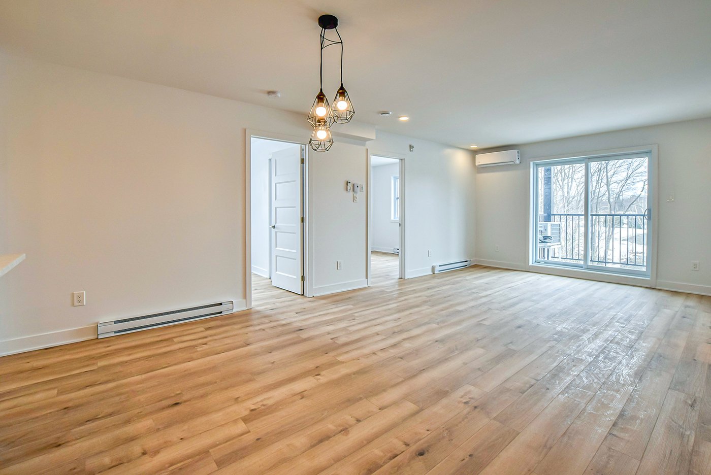 Residential Lease in Saint-Lin/Laurentides 2