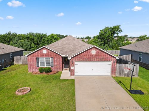 23204 Jewell Dr, Claremore, OK, 74019-2247 | Card Image