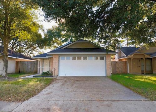 13715 Vickston Ln, Houston, TX, 77014-2708 | Card Image