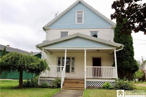 71 Linwood Ave, Jamestown, NY, 14701-8311 | Card Image