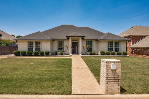 5104 Independence Ave, Arlington, TX, 76017-4914 | Card Image
