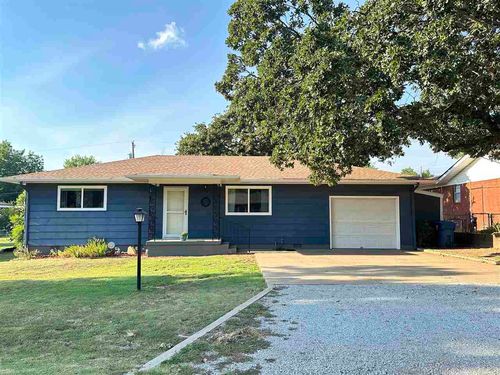308 Hillcrest St, Pawnee, OK, 74058-5020 | Card Image