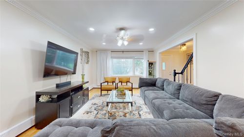 85 aka 81 Bushey Ave, Yonkers, NY, 10710-5507 | Card Image