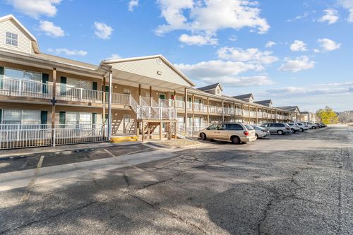 apt-27-34 Golfshores Dr, Branson, MO, 65616-3615 | Card Image