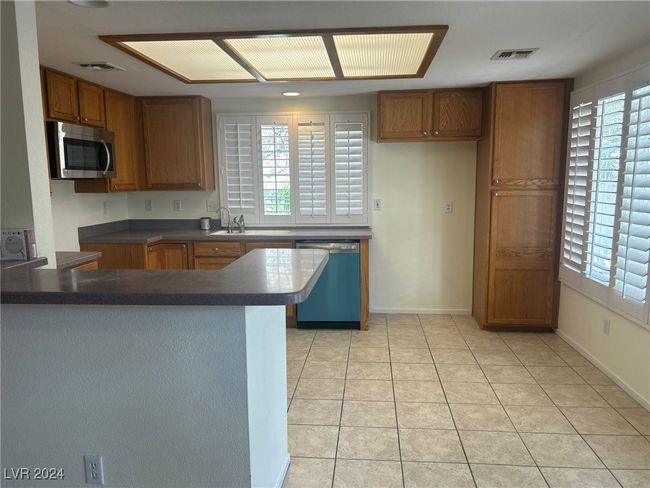 3927 Deer Haven Ct, House other with 3 bedrooms, 2 bathrooms and null parking in Las Vegas NV | Image 8