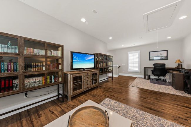 2208 Primus Upstairs Loft 2 | Image 19