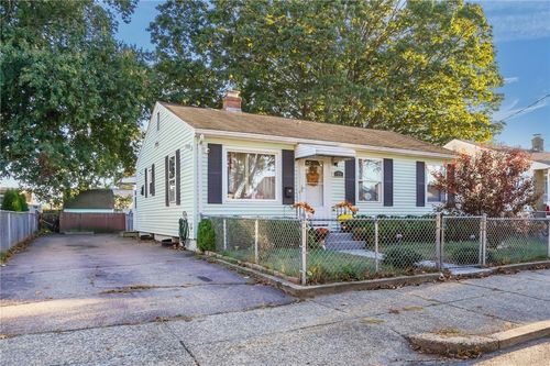 21 Polo St, Pawtucket, RI, 02860-5820 | Card Image