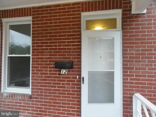 12 S Tremont Rd, Townhouse with 4 bedrooms, 2 bathrooms and null parking in BALTIMORE MD | Image 4