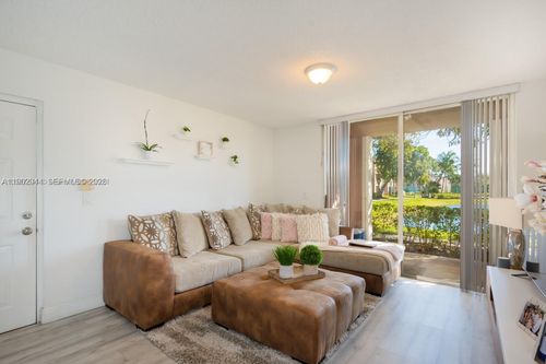 apt-108-12160 Saint Andrews Pl, Miramar, FL, 33025-0746 | Card Image