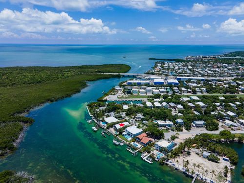 220 Tide Ave, Tavernier, FL, 33070-2436 | Card Image
