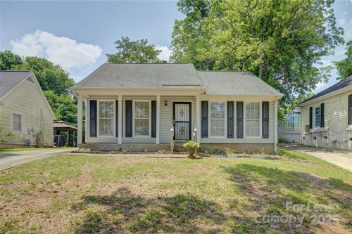 405 N Summit Ave, Charlotte, NC, 28216-5542 | Card Image