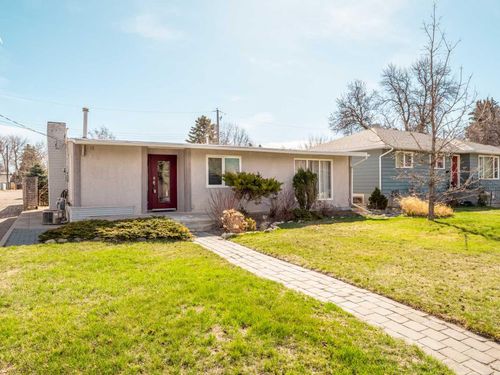 613 30 St S, Lethbridge, AB, T1J3V2 | Card Image